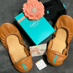 Chestnut Tieks leather ballet flats, size 9 excellent condition